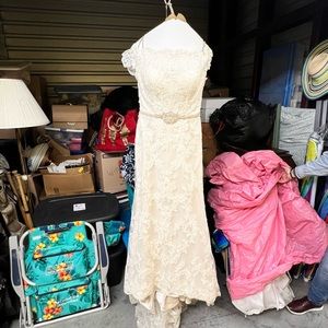 Wedding dress